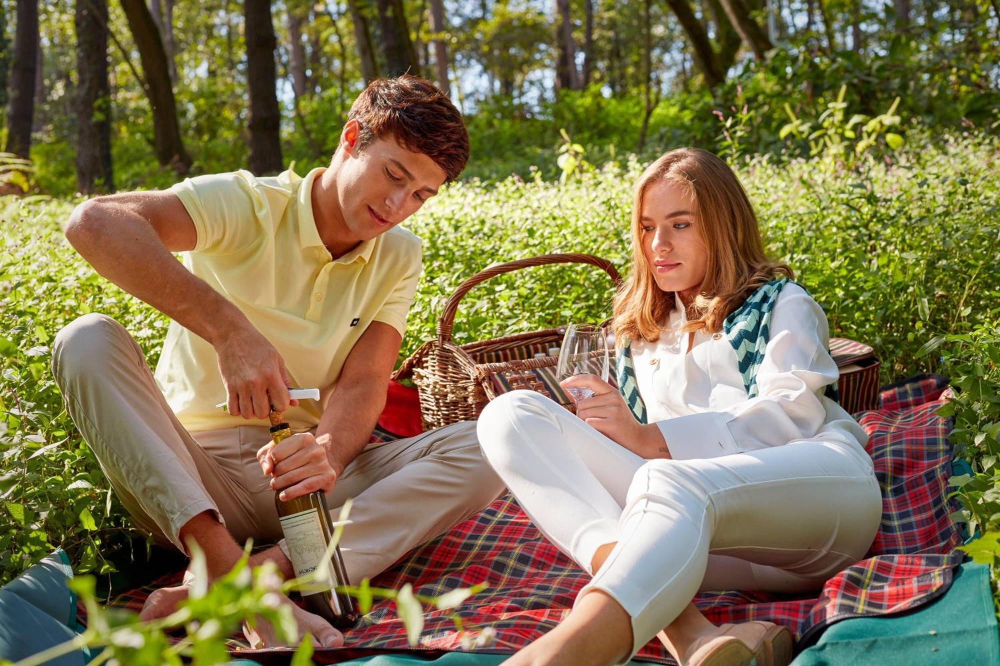 Paragraph Resort & Spa Shekvetili, Autograph Collection Extérieur photo A picnic in the woods