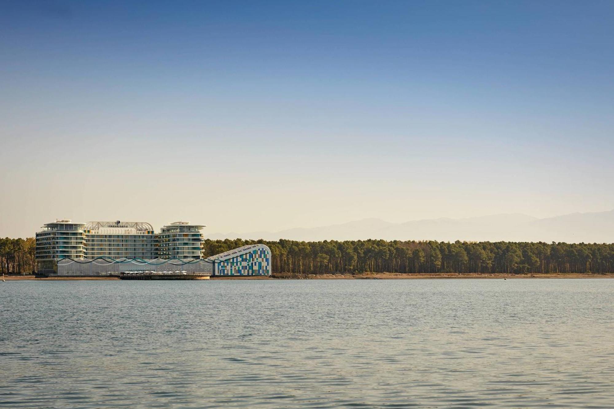 Paragraph Resort & Spa Shekvetili, Autograph Collection Extérieur photo View of the lake