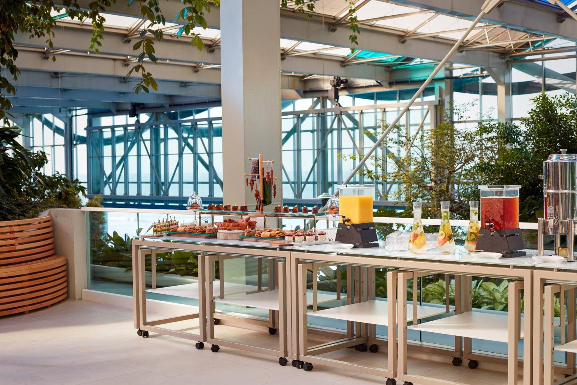 Paragraph Resort & Spa Shekvetili, Autograph Collection Extérieur photo The Sky Bar