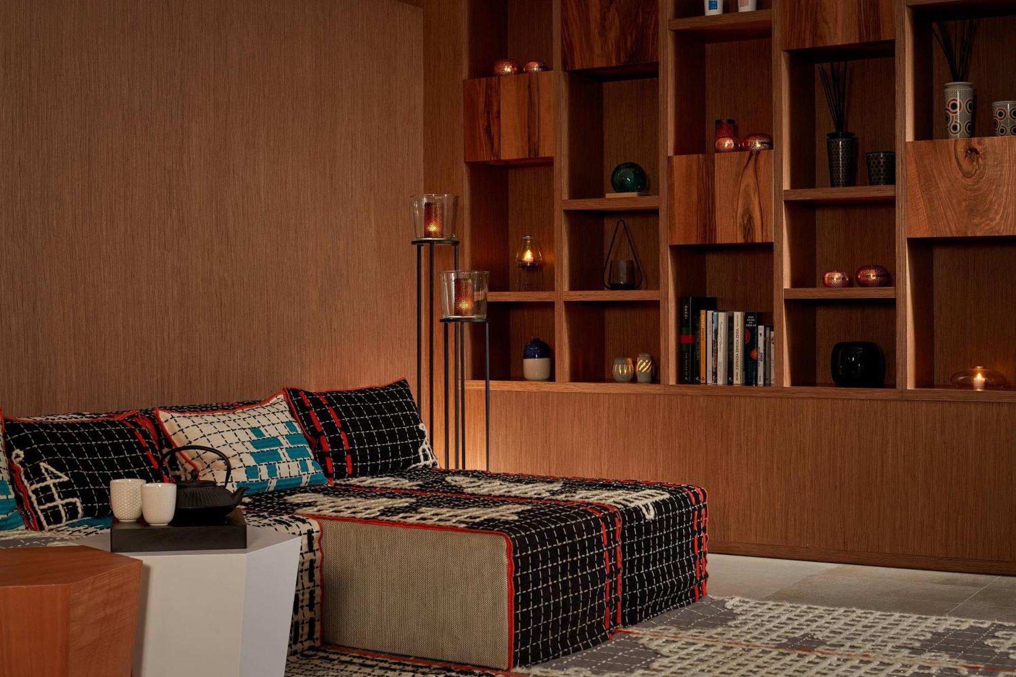 Paragraph Resort & Spa Shekvetili, Autograph Collection Extérieur photo A room at the hotel